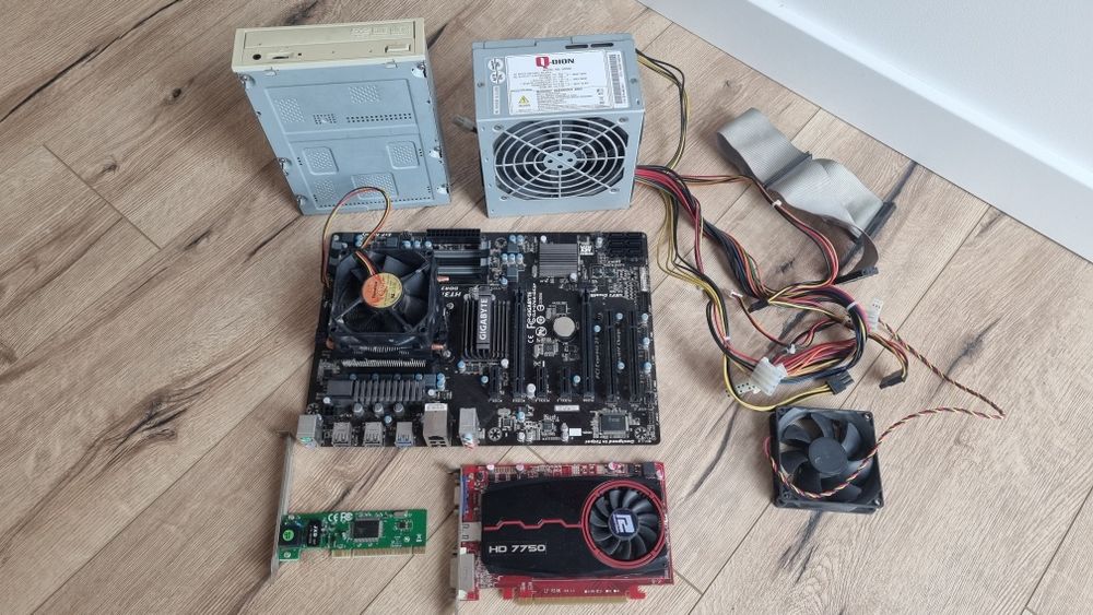 ДЕШЕВО ПК без системного блока (можна по запчастинам,  (проц phenom 2 + gigabite GA 970A  + HD 7750)