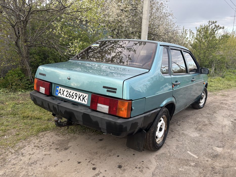 Продам автомобіль ВАЗ 21099