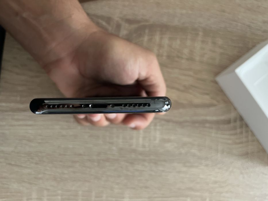 Iphone  X  - 64 G