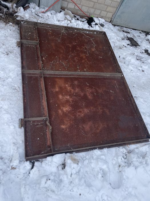 Металические ворота для гаража