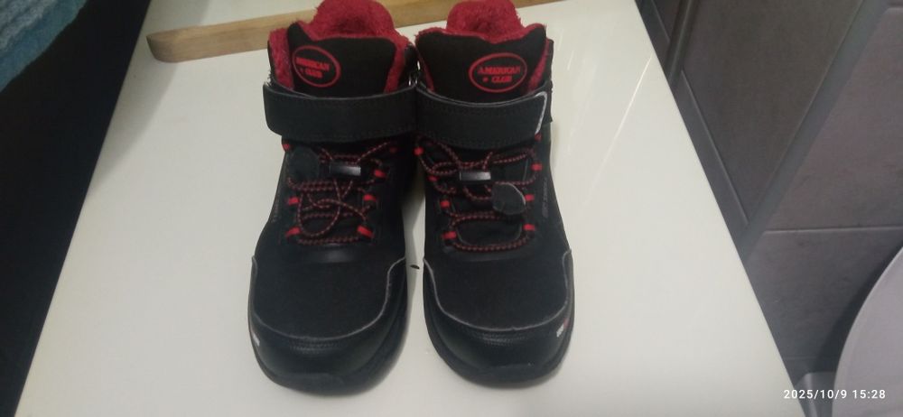 Кросівки 30р. осінь-зима