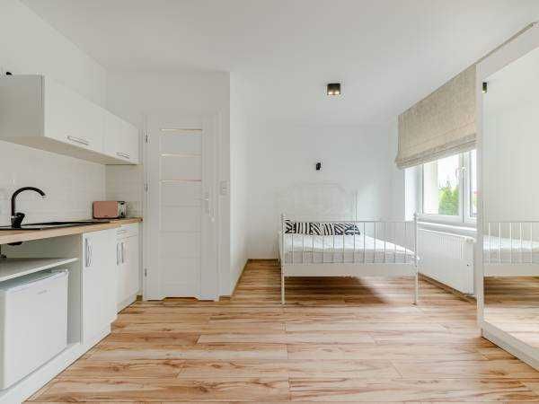 Arti w Jastarni zaprasza na wakacje 2026