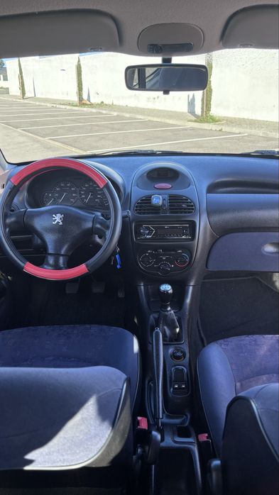 PEUGEOT 106 1.1 gasolina
