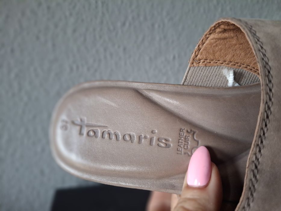 Tamaris  skórzane klapki drewniaki 37