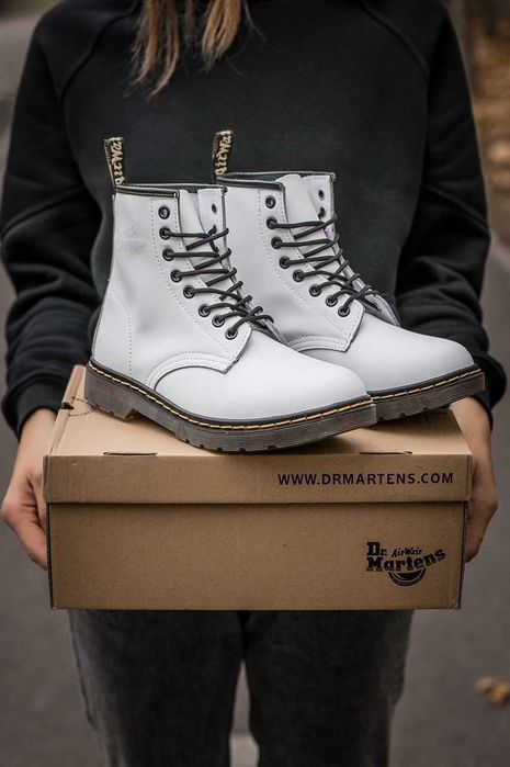 Dr.Martens білі з хутром / 36-40 / Натуральна шкіра / Чорне хутро !