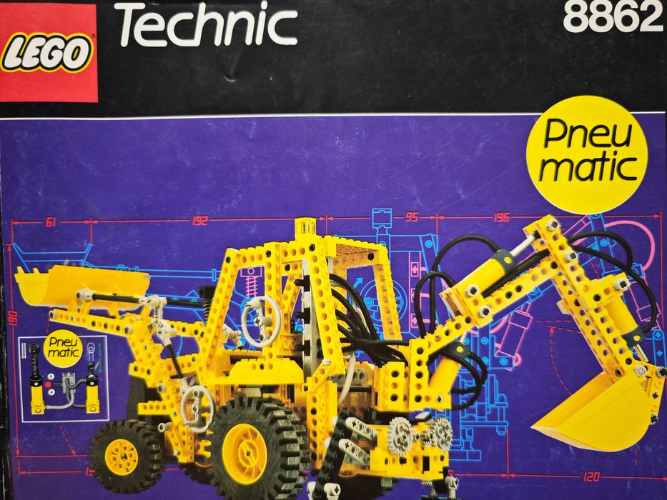 Lego Technic 8862 "Backhoe"; 1989; [87]