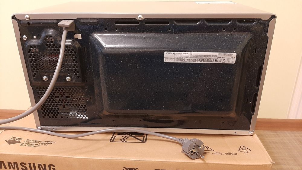 Микровалновая печь (СВЧ) Samsung ME81MRTS