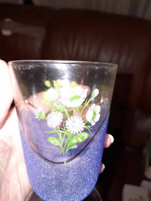 Copos vintage pintados à mão