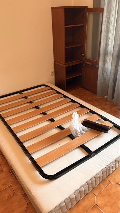 Estrutura de cama solteiro