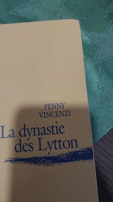La dynastie des Lytton. Portes incluídos