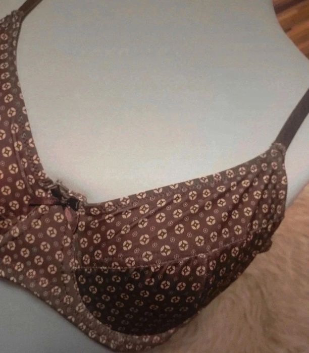 Miękki biustonosz 85c nowy