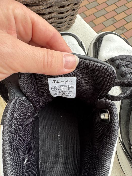 Продам напівчеревики Champion