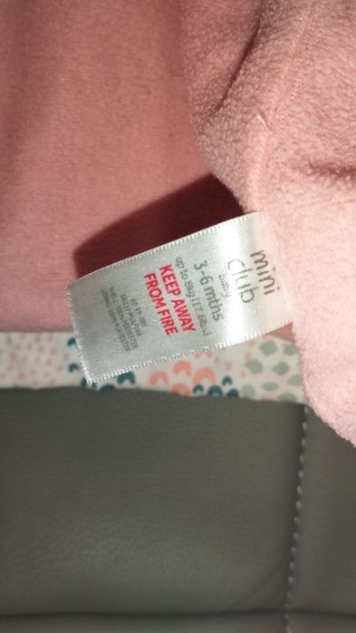 Продам вітровку на дівчинку 6 місяців, куртка, курточка осіння на флісі