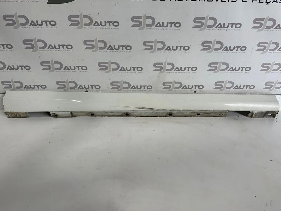 Embaladeira Direita / Esquerda - Mercedes C (W204)