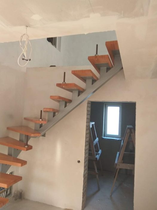 Сходи на замовлення