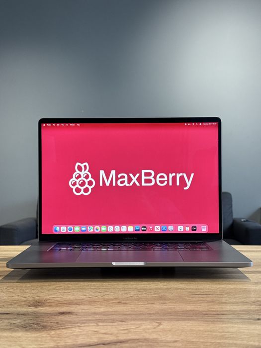 MacBook Pro 16 2019 i9 2.4ghz 64/512gb Amd Pro 5500m 8gb