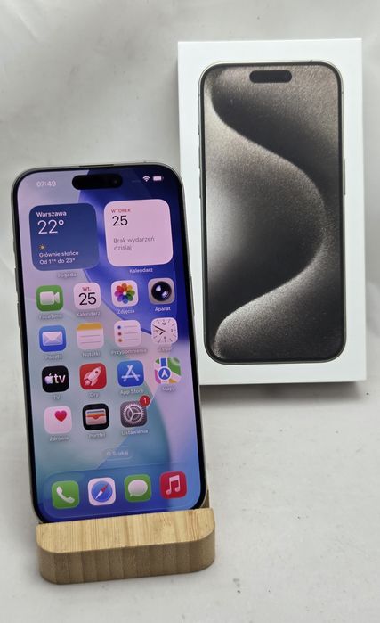 Telefon iPhone 15 Pro 128GB stan idealny bateria 89% bez ryski