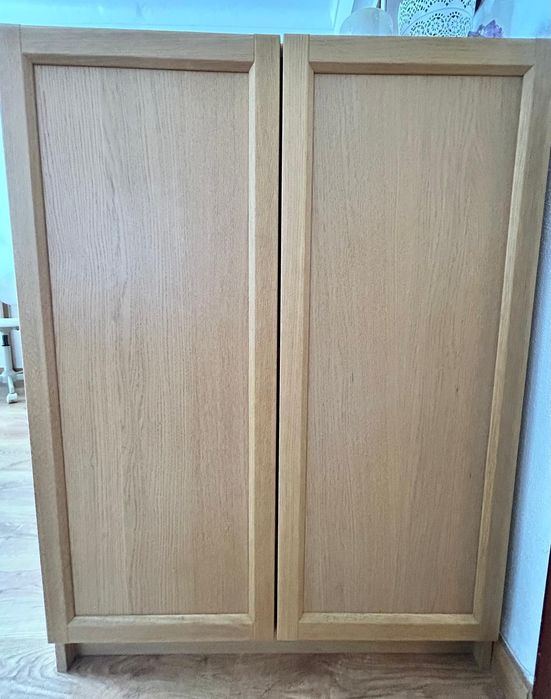 Estante IKEA BILLY com portas