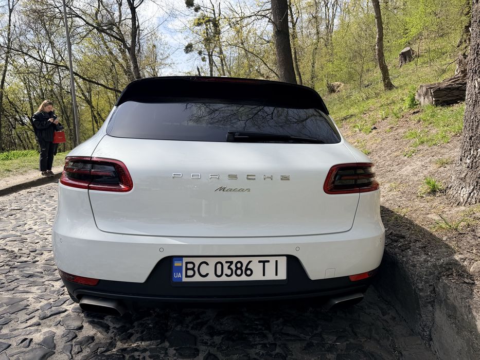 Продаж  Porsche Macan 2018 • 2.0 Turbo