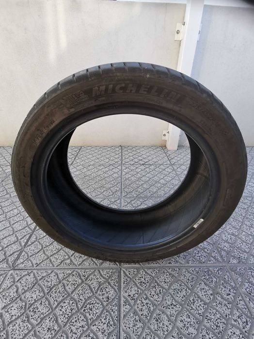 Pneu Michelin 225/45 ZR18