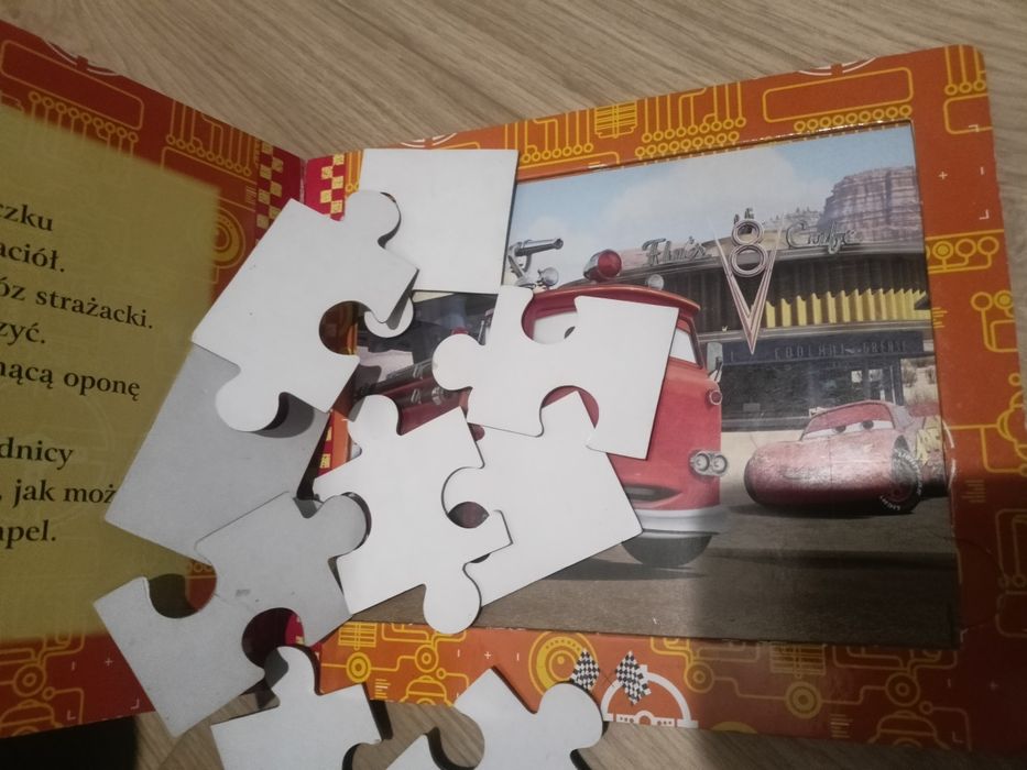 Książeczka puzzlowa Auta Cars