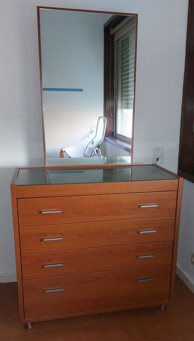 Quarto moderno de casal completo (sem roupeiro)