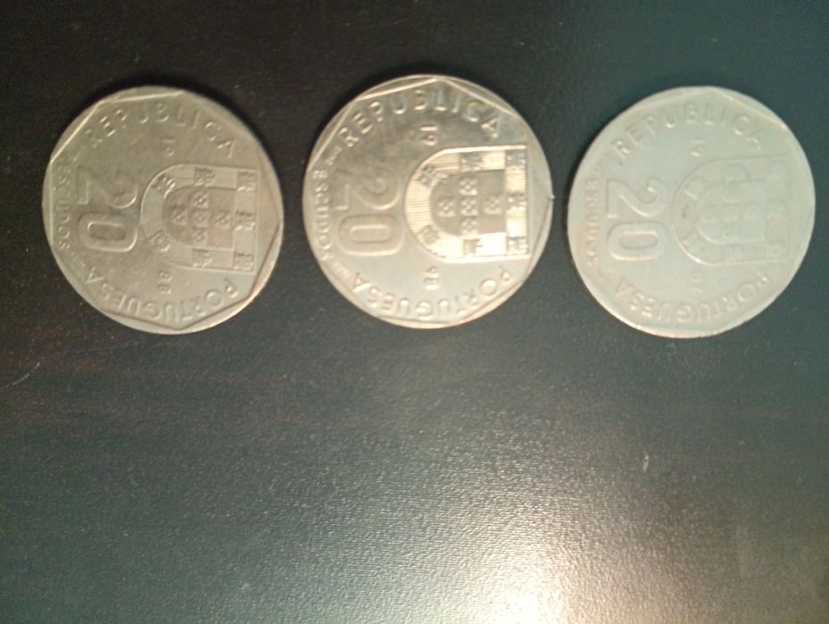 3 moedas de 20 escudos - Portugal 1988 / 1987 / 1998