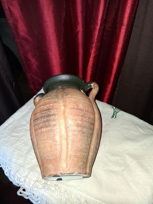 Wazon gliniany typu amfora