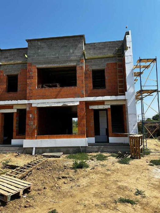 Продаж котеджу площею 122 м², 3 сотки землі