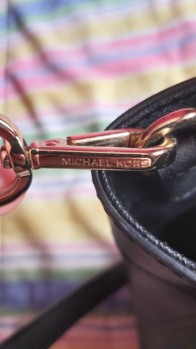 Mala Michael Kors Preta Couro Original/Hailee Medium Snatchel