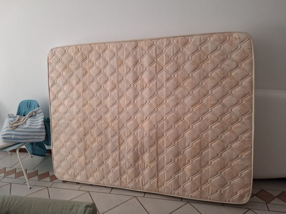 Vendo colchao  casal 1m40
