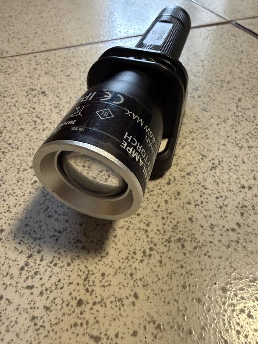 Акумуляторний світлодіодний ліхтарик Rocktrail, 1000 лм