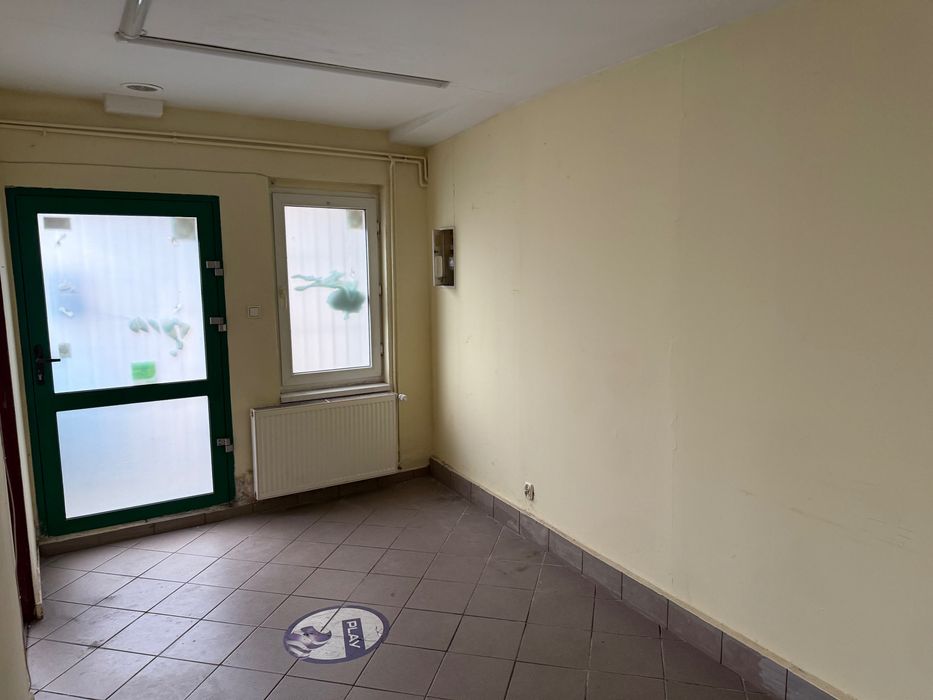 Wynajmę lokal w centrum ul. Reymonta 19 , powierzchnia 35m2