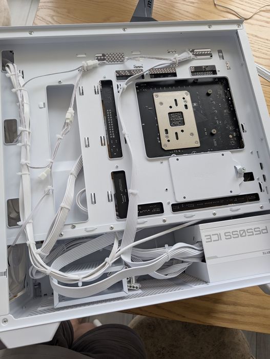 Ігровий ПК +стіл