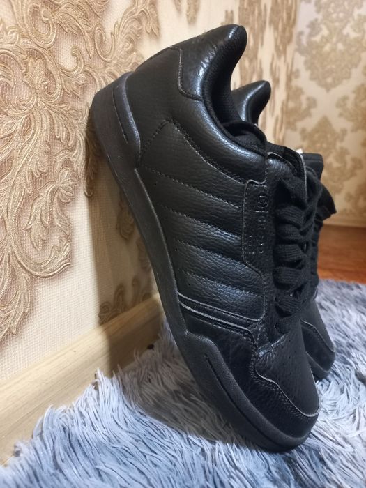 Чоловічі кеди Cropp.