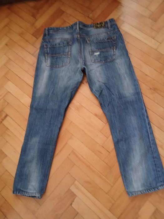 Spodnie jeans męskie z przetarciami  New Yorker  34