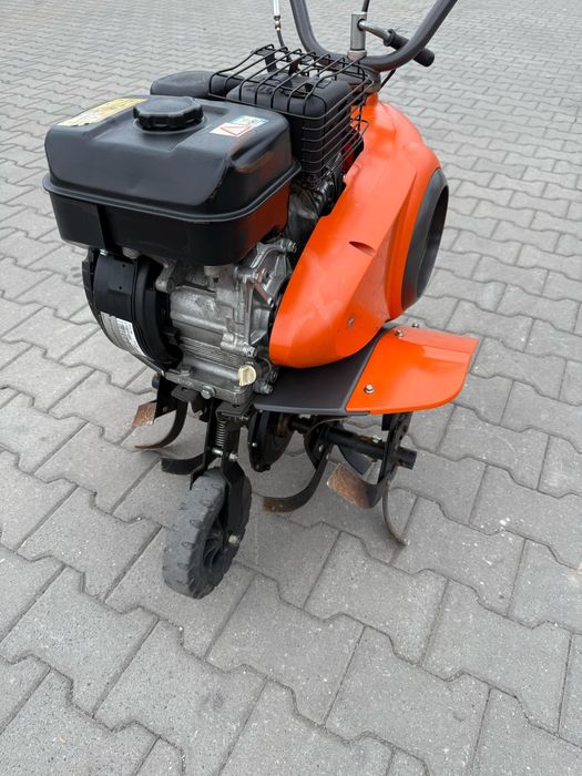 Glebogryzarka Husqvarna model TF434 silnik Subaru