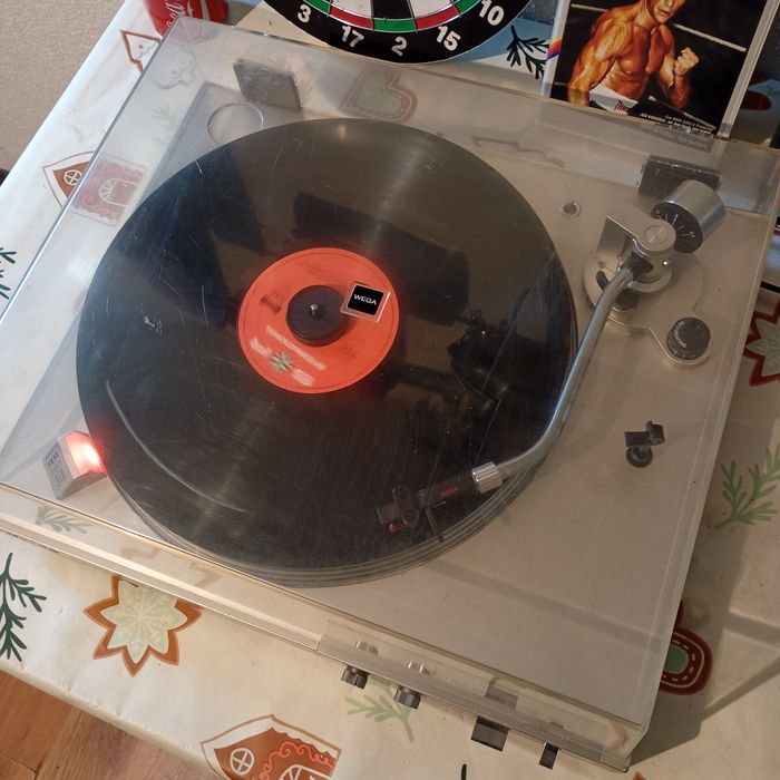 gramofon  Wega (Sony) P120 SH z napędem bezpośrednim (Direct Drive)
