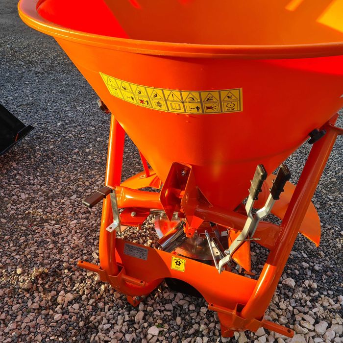 PŁUG ŚNIEŻNY prosty lub strzał. euro/tuz/sms/tłok/wózek widł. C330/360