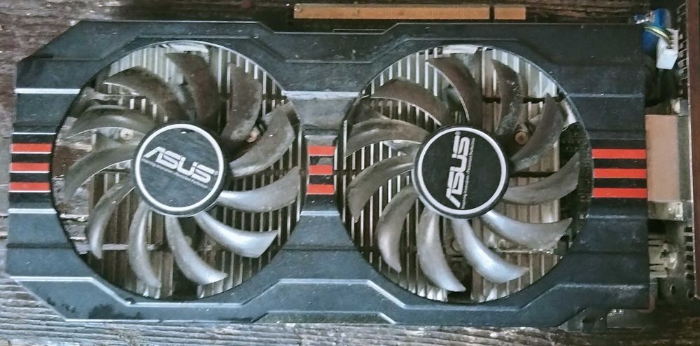 Asus  GTX 750 TI 2gb