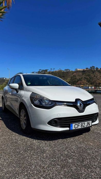 Renault Clio Sport Tourer 1.5 DCI — photo 2