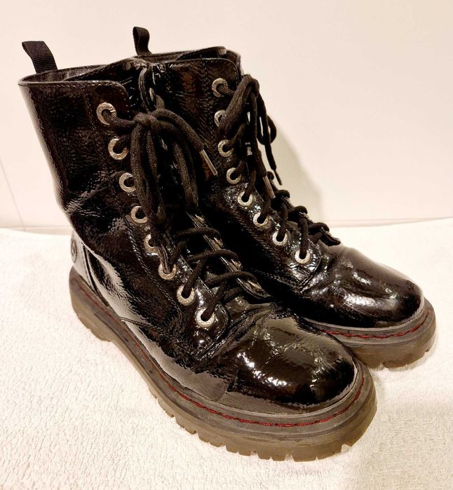 Bugatti trapery, botki sznurowane 37 lakierowane