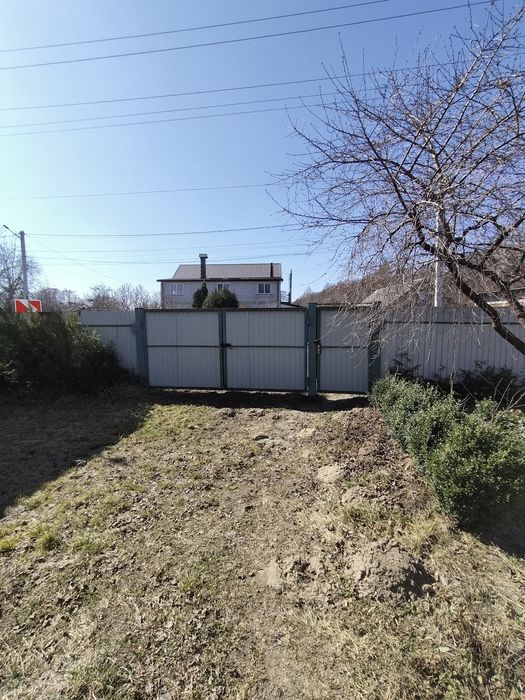 Продается дом на два входа , недалеко от центра,  92 кв.м.