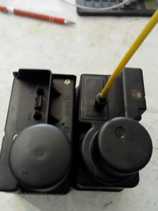 Compressor do fecho central MERCEDES C W202