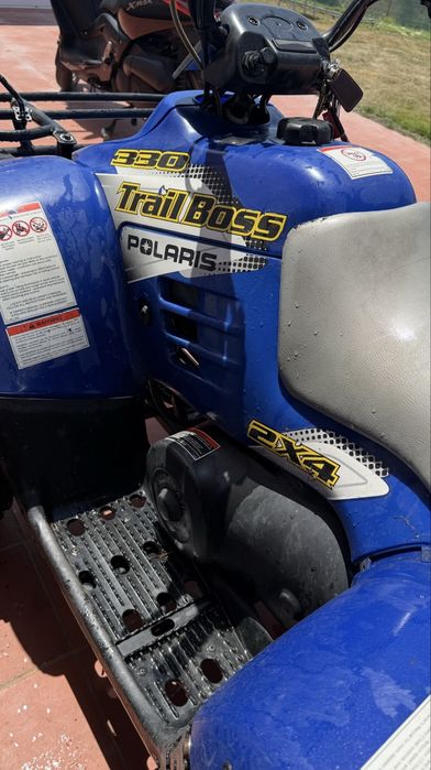 Moto 4 Polaris 330