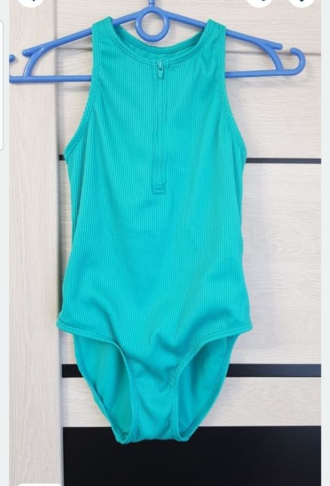 Стильный красивый совместный спортивный купальник спортивний суцільний