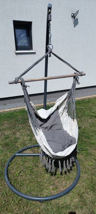 Stelaż z fotelem wiszącym