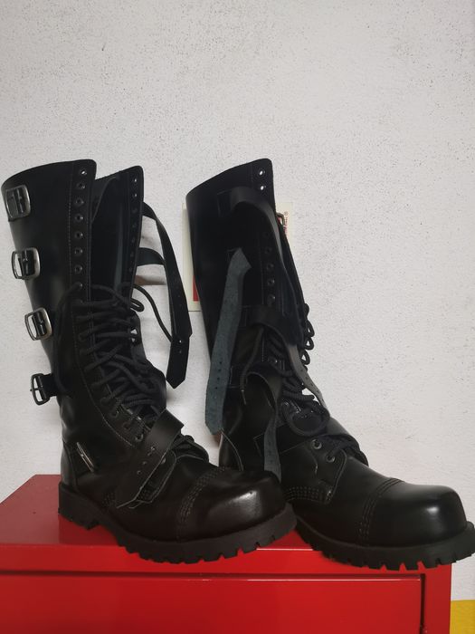 Botas Underground UK Size 8