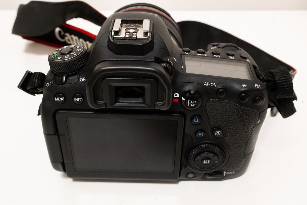 Canon EOS 6D Mark II + об’єктив Canon EF 24–70mm f/4L IS USM