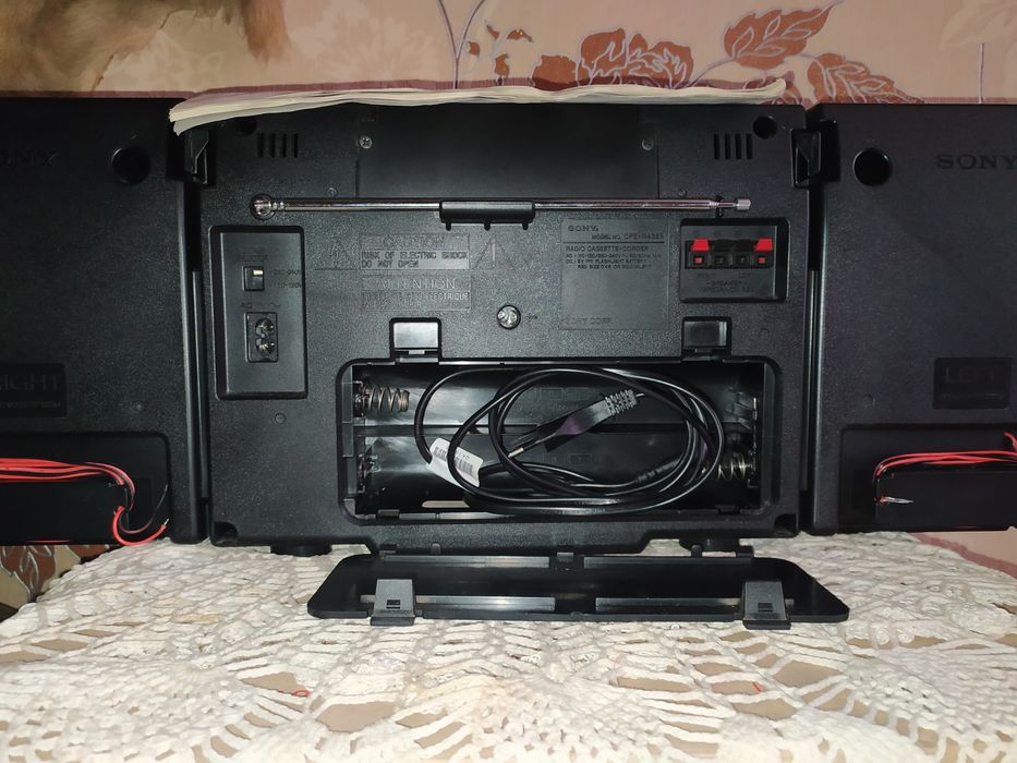 кассетный магнитофон Sony CFS-W 435 S